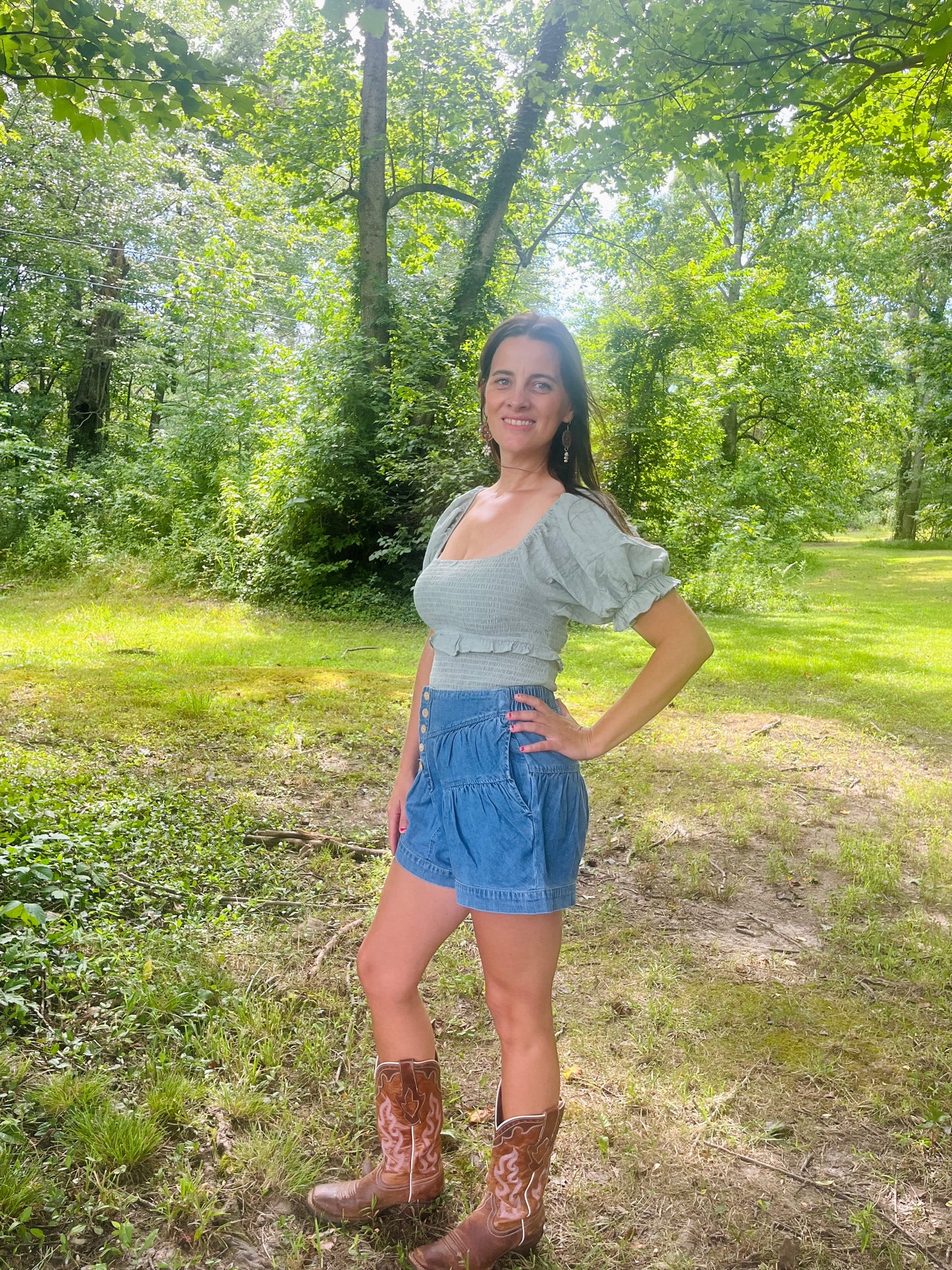 Millie Pleated shorts