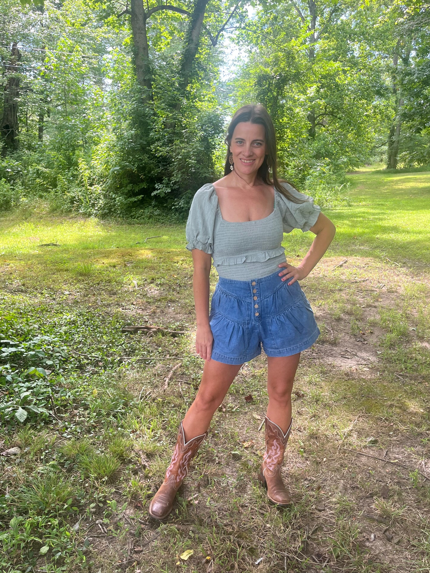 Millie Pleated shorts