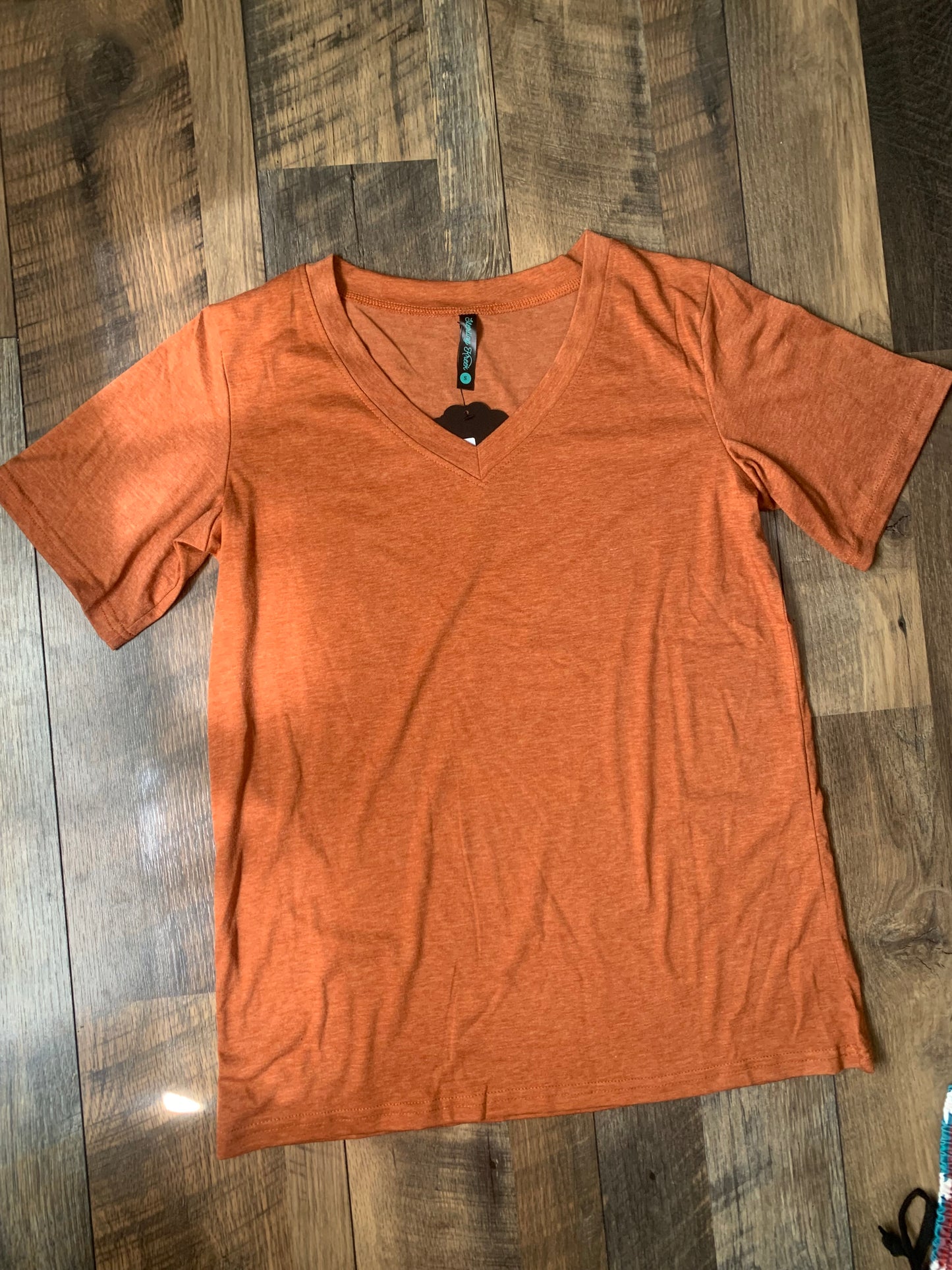 Simple Sterling Heathered Tee- Saddle