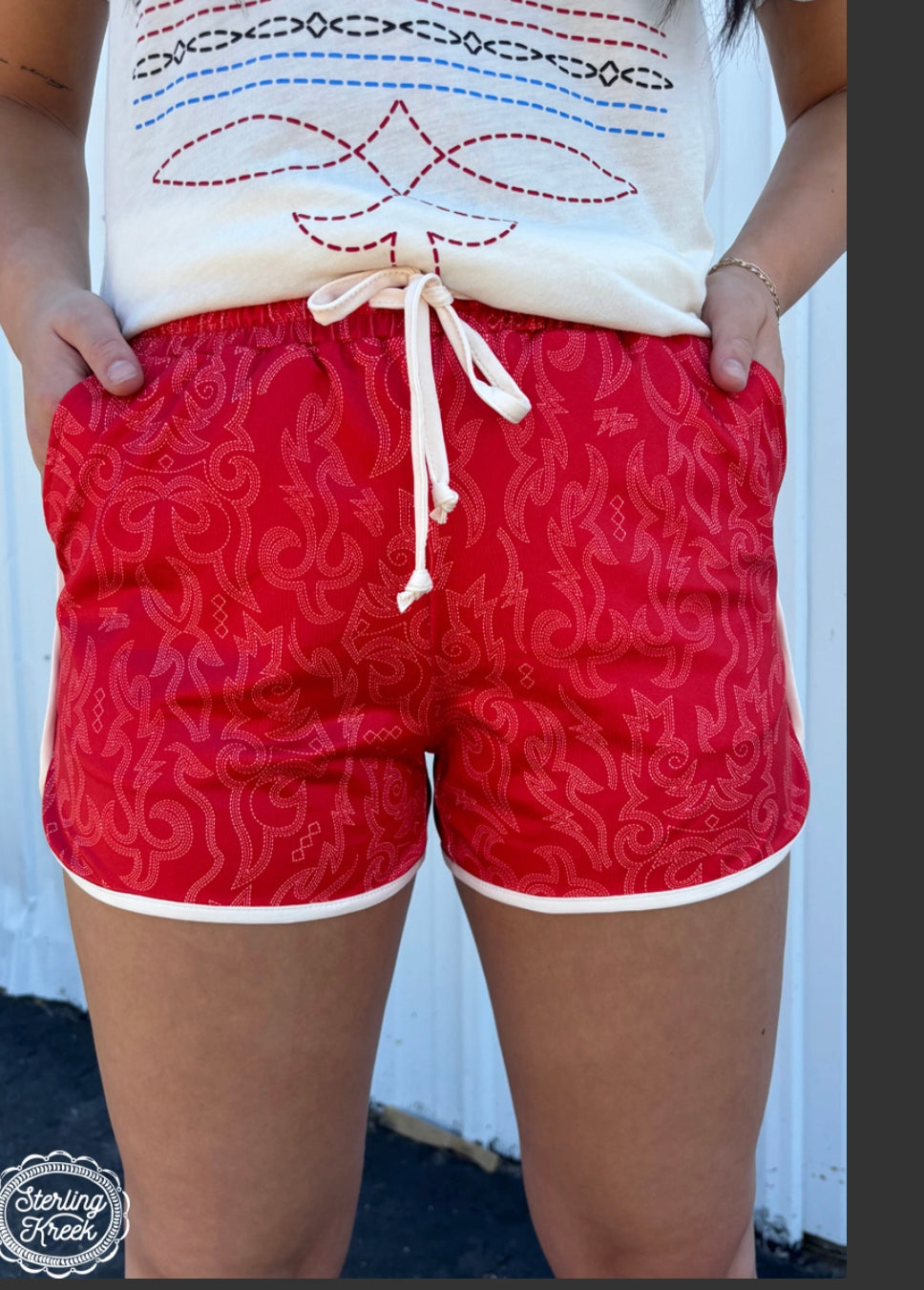 Raised Round Here shorts (red)